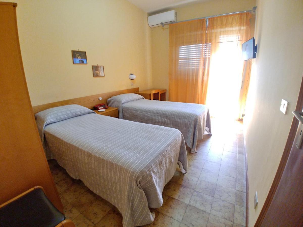 Hotel Il Dollaro Villa San Giovanni Exteriér fotografie